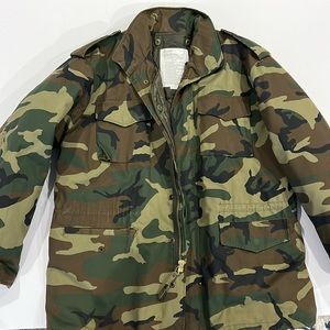 M65 Field Jacket comes with a detachable lining.